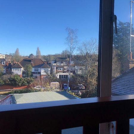 Peaceful Studio-Flat With Driveway In Golders Green Apartment Londra Exterior foto
